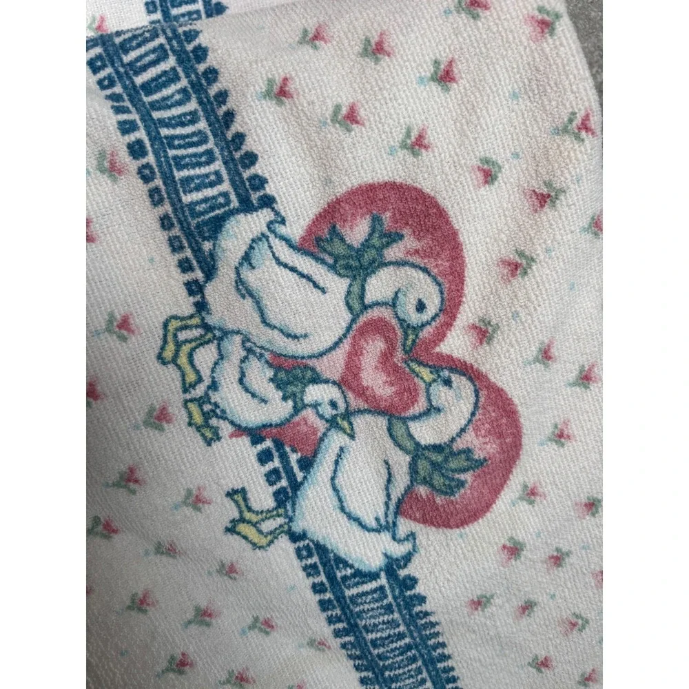 Vintage Goose Tablecloth Cottagecore Grandmacore Floral 64X50 White